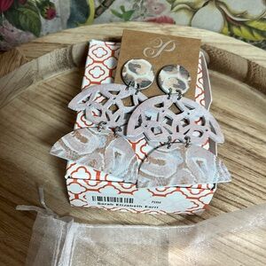 - Plunder Sarah Elizabeth Earrings